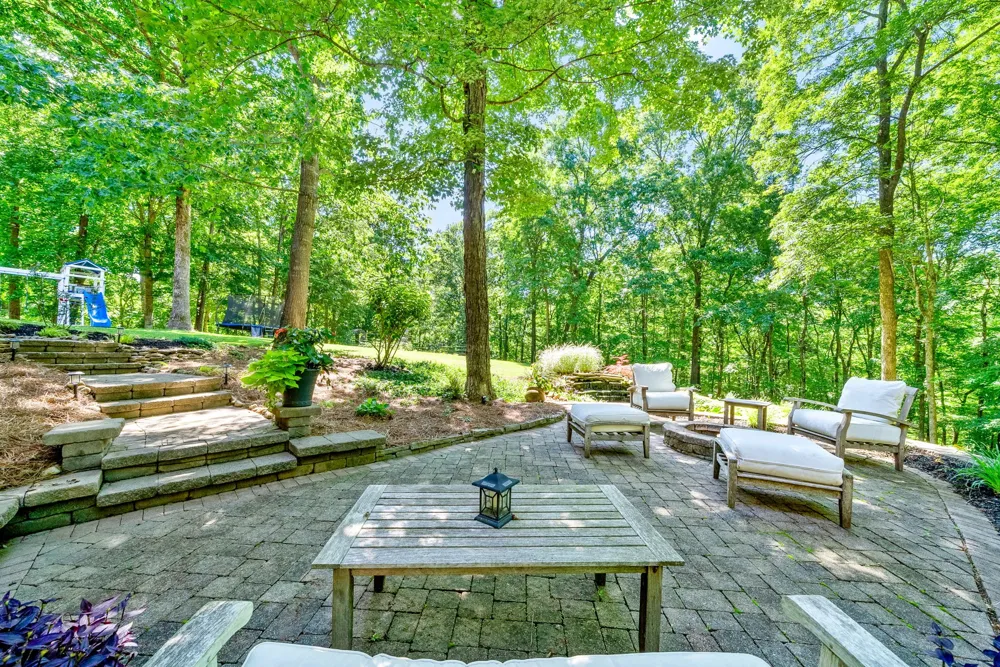 274 Yearling Trce Pleasant View, TN 37146