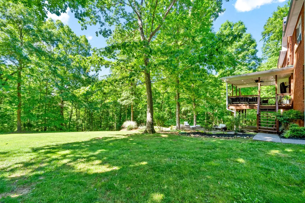 274 Yearling Trce Pleasant View, TN 37146