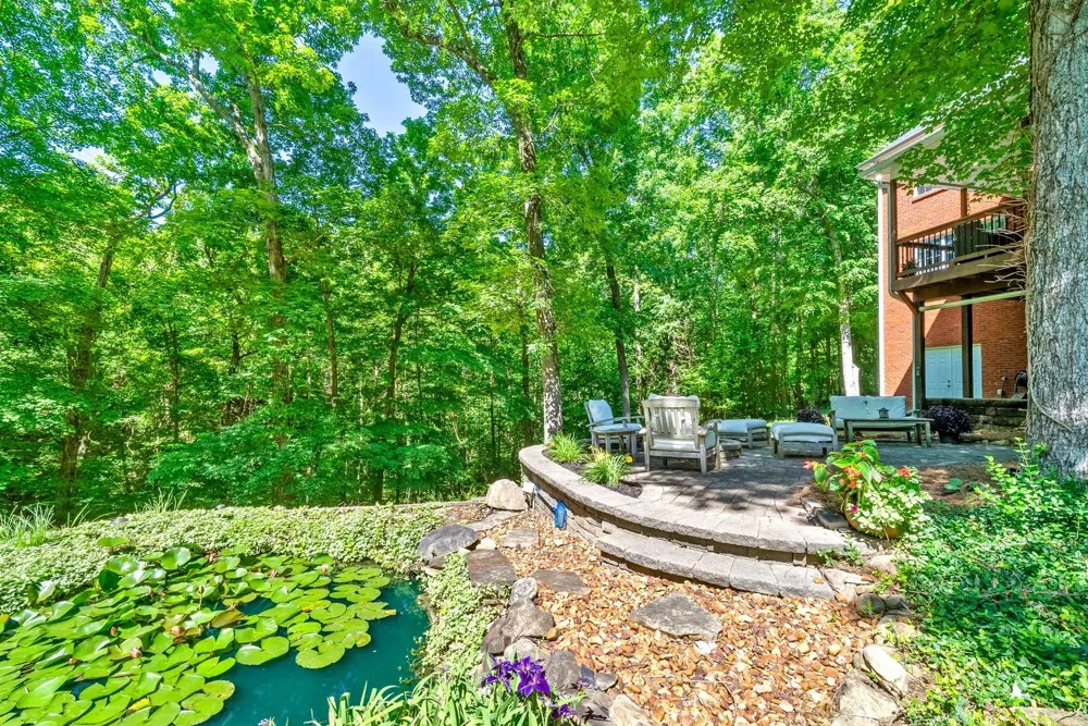274 Yearling Trce Pleasant View, TN 37146