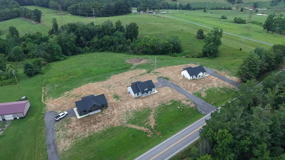 4677 Scottsville Rd Lafayette, TN 37083