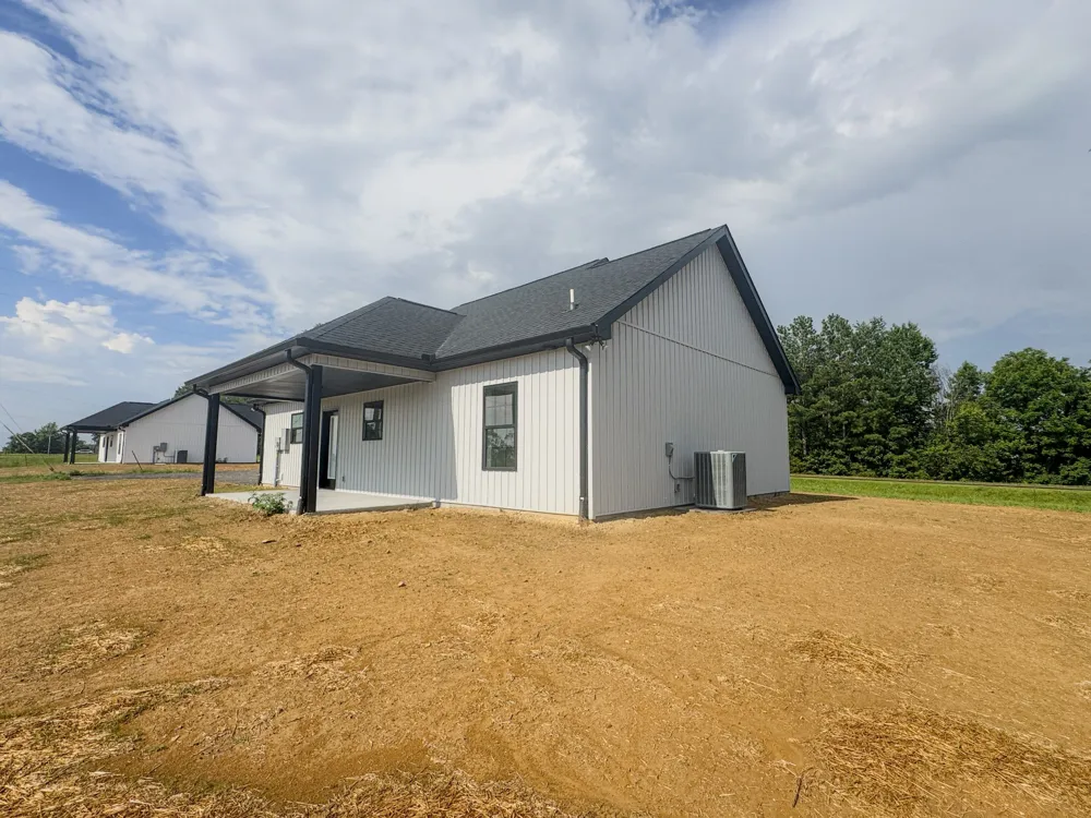 4677 Scottsville Rd Lafayette, TN 37083