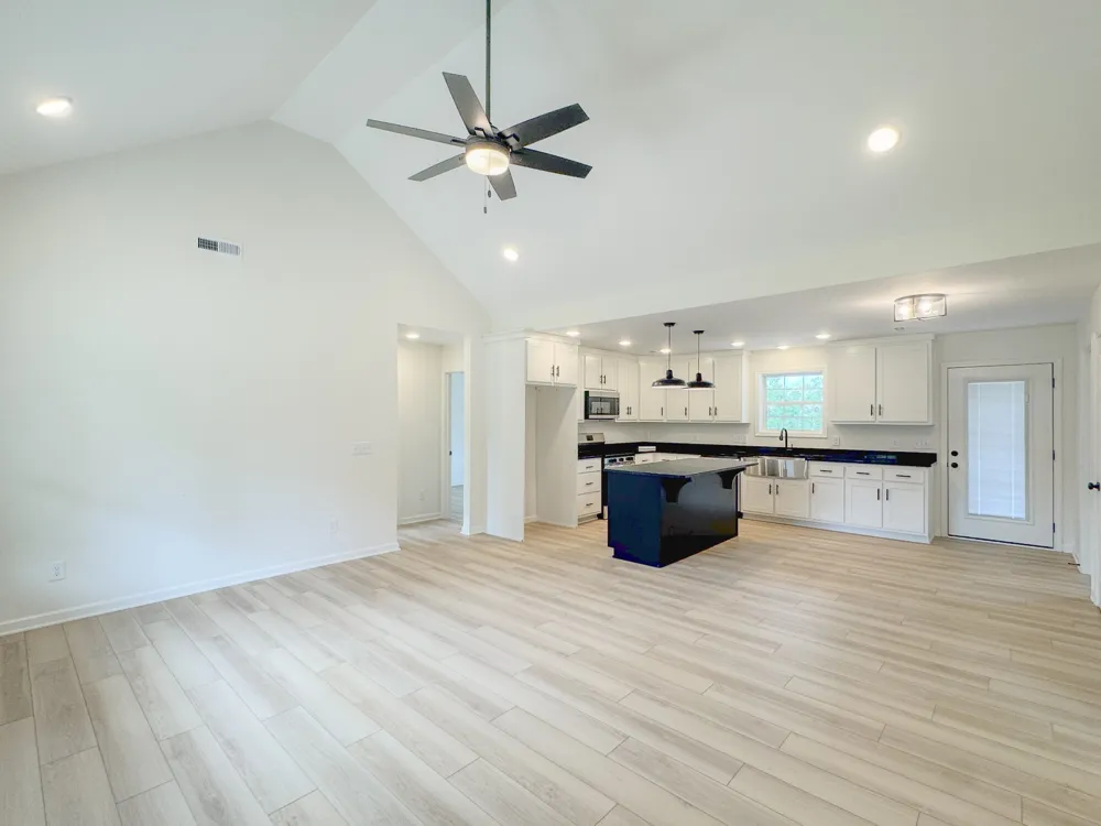 4677 Scottsville Rd Lafayette, TN 37083