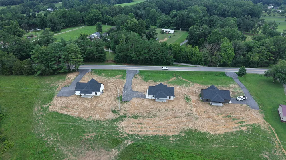 4677 Scottsville Rd Lafayette, TN 37083