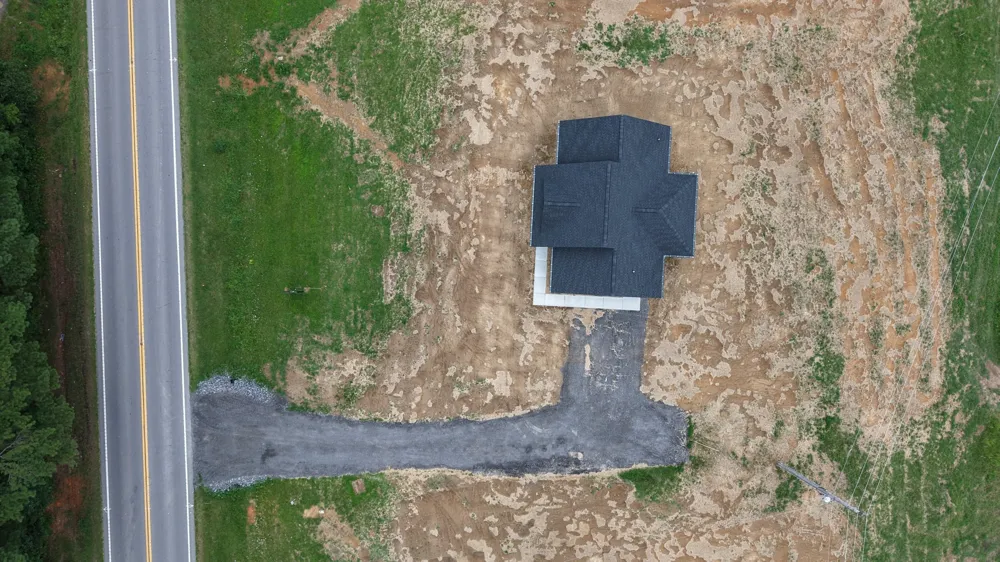 4677 Scottsville Rd Lafayette, TN 37083