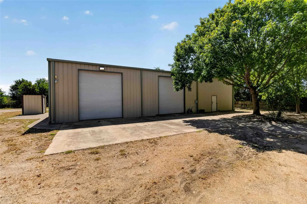 301 FM 1660 Hutto, TX 78634