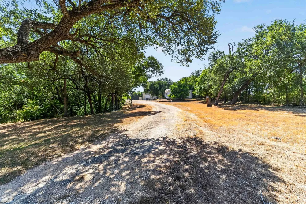 301 FM 1660 Hutto, TX 78634