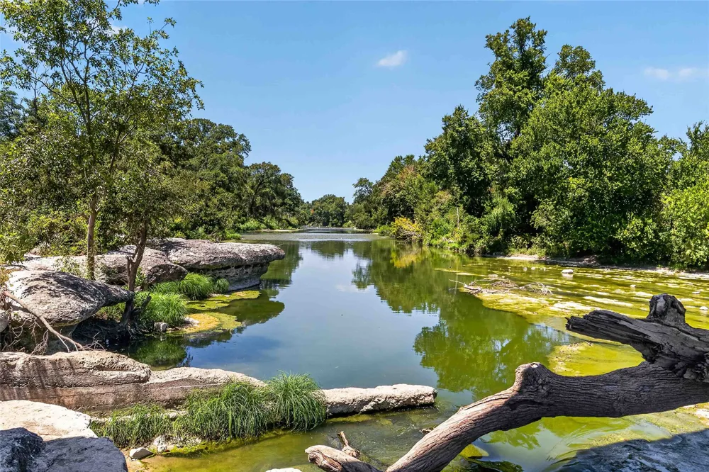 301 FM 1660 Hutto, TX 78634