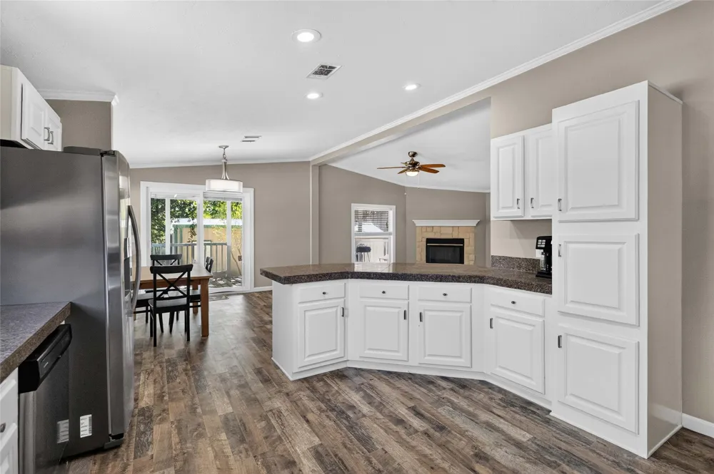 301 FM 1660 Hutto, TX 78634