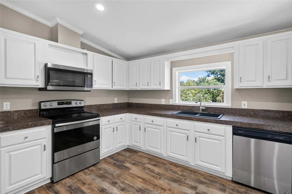 301 FM 1660 Hutto, TX 78634