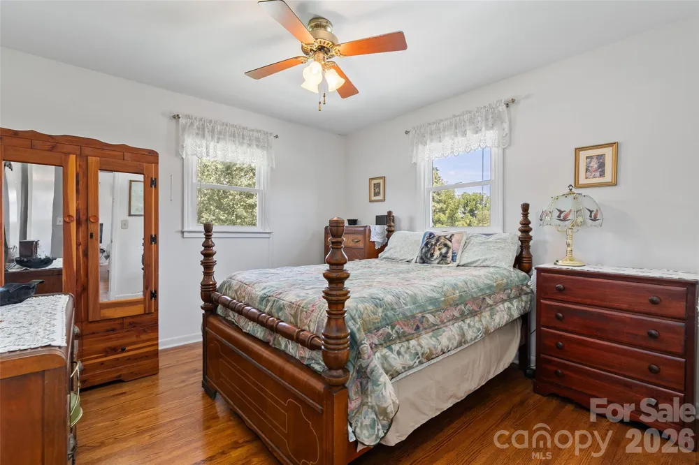 354 Oakdale Road Waynesville, NC 28786