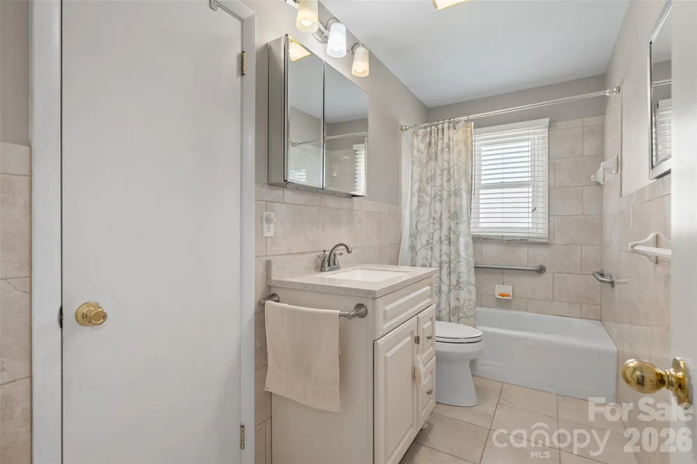 354 Oakdale Road Waynesville, NC 28786