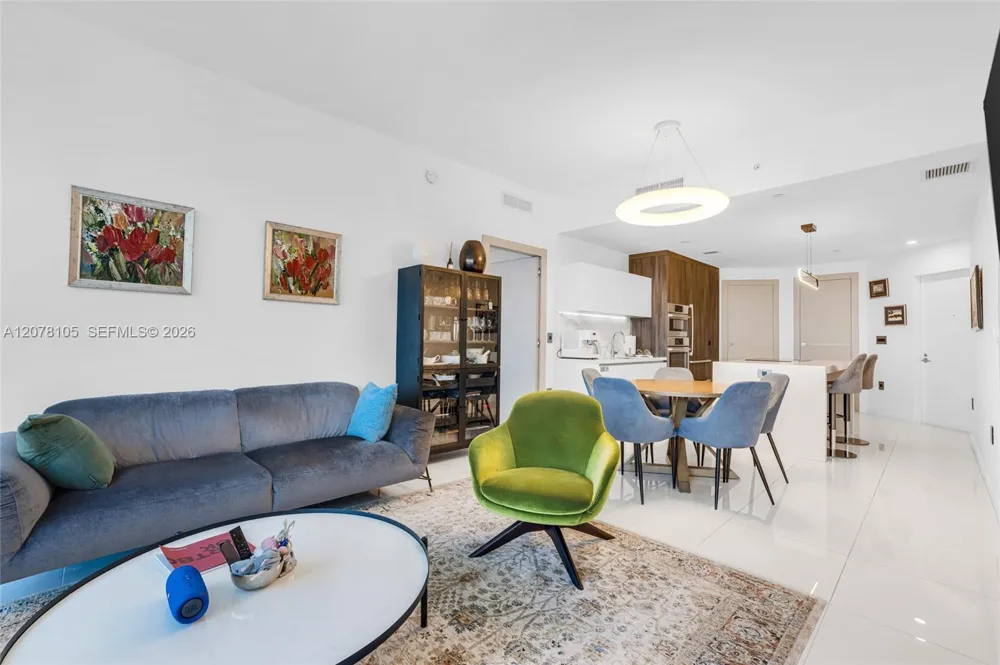 851 NE 1st Ave #1408 Miami, FL 33132