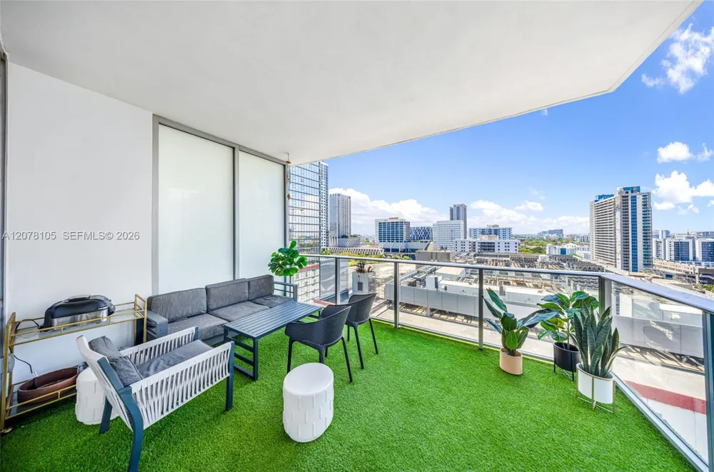 851 NE 1st Ave #1408 Miami, FL 33132