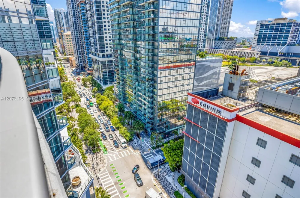 851 NE 1st Ave #1408 Miami, FL 33132