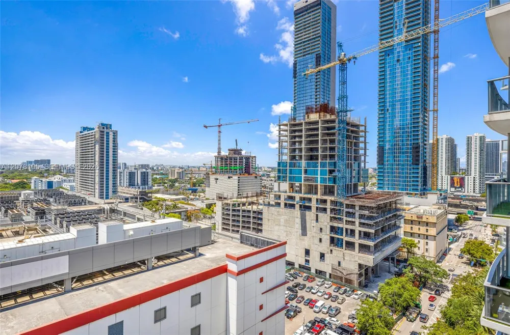 851 NE 1st Ave #1408 Miami, FL 33132
