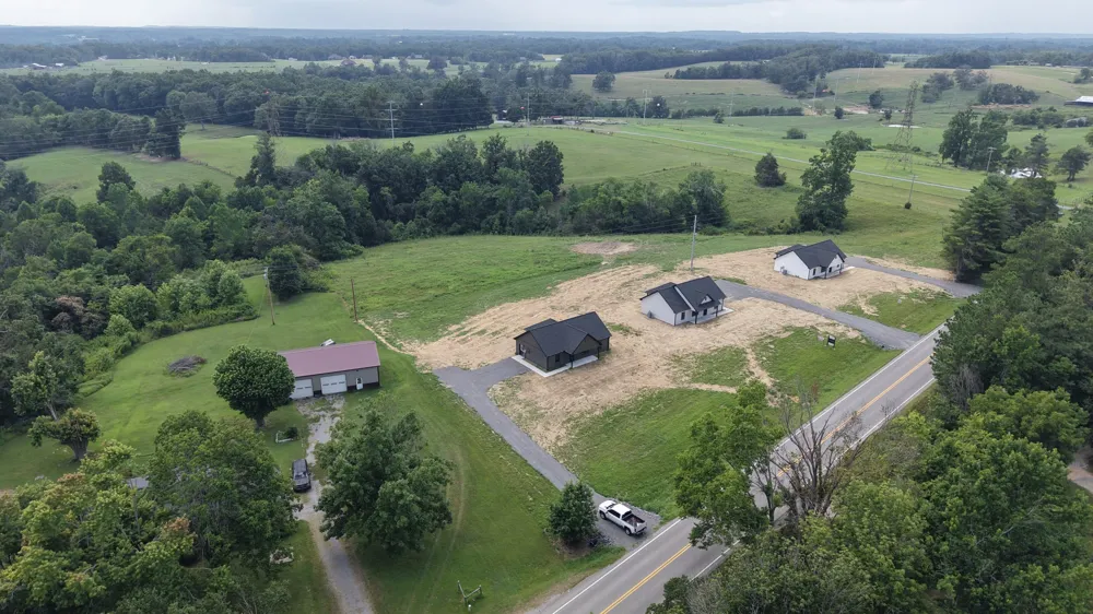 4649 Scottsville Rd Lafayette, TN 37083