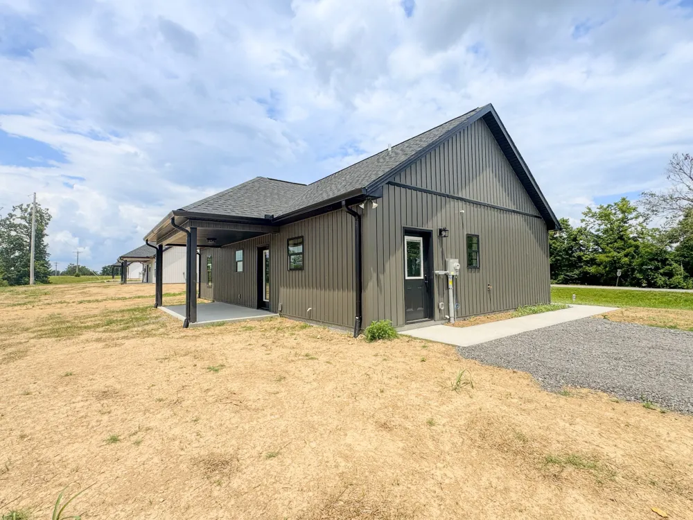 4649 Scottsville Rd Lafayette, TN 37083