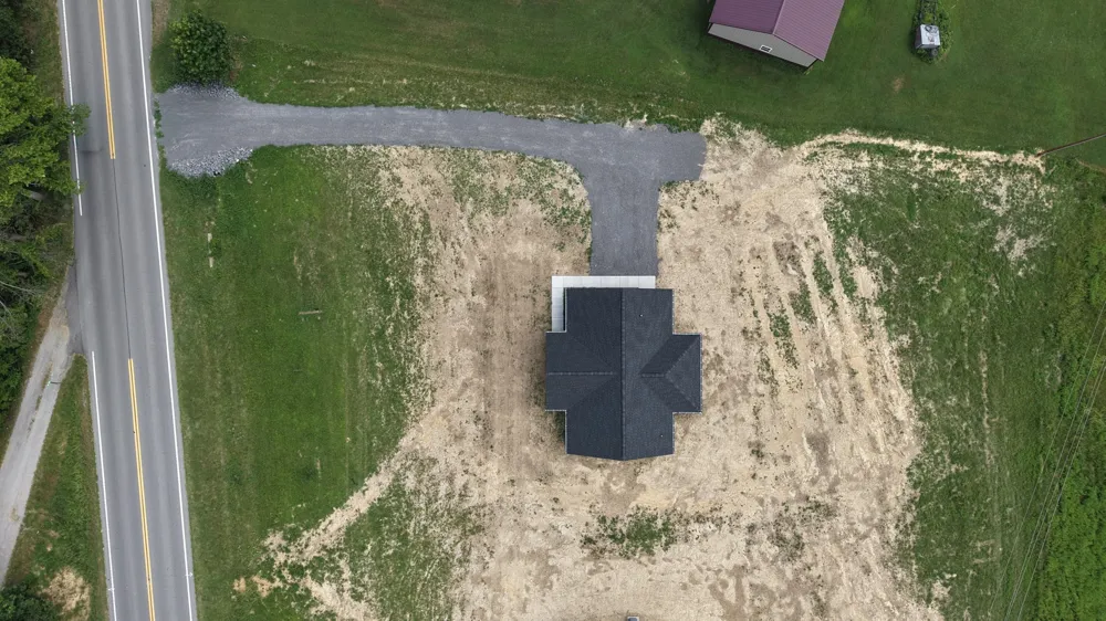 4649 Scottsville Rd Lafayette, TN 37083