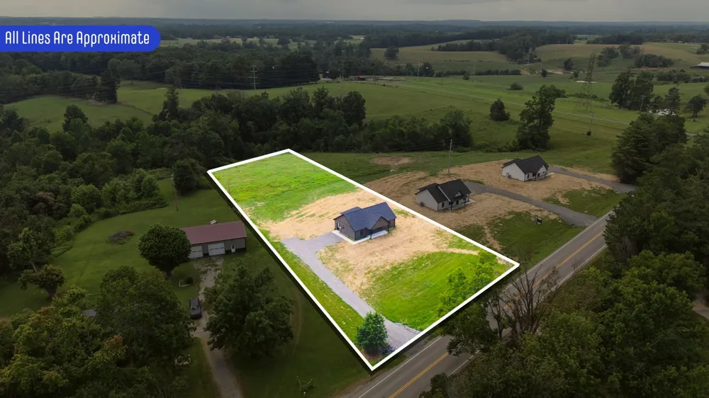 4649 Scottsville Rd Lafayette, TN 37083