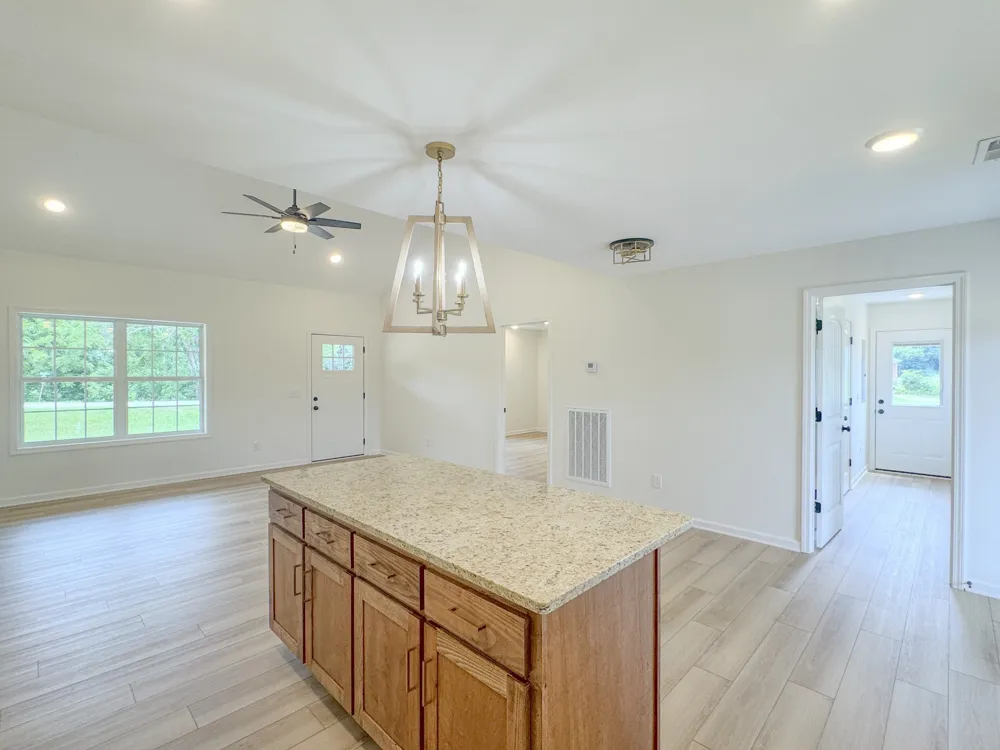 4649 Scottsville Rd Lafayette, TN 37083