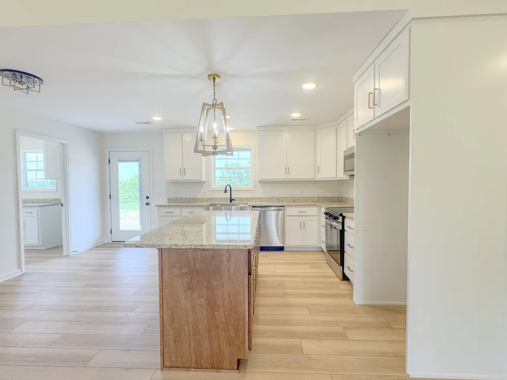 4649 Scottsville Rd Lafayette, TN 37083