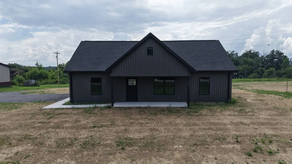 4649 Scottsville Rd Lafayette, TN 37083