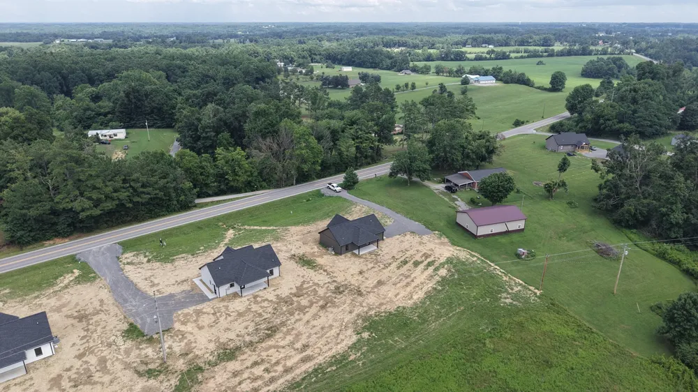 4649 Scottsville Rd Lafayette, TN 37083