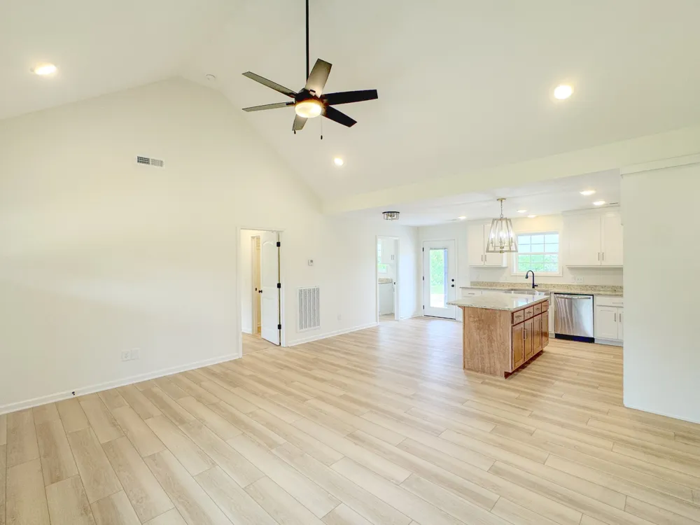 4649 Scottsville Rd Lafayette, TN 37083