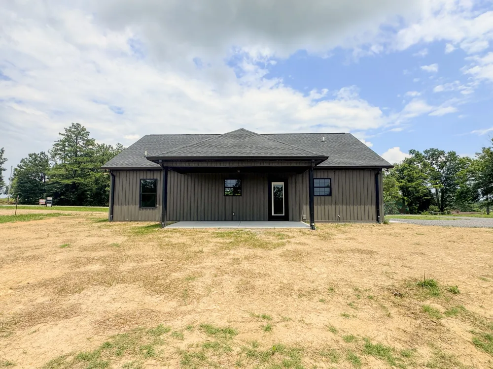 4649 Scottsville Rd Lafayette, TN 37083
