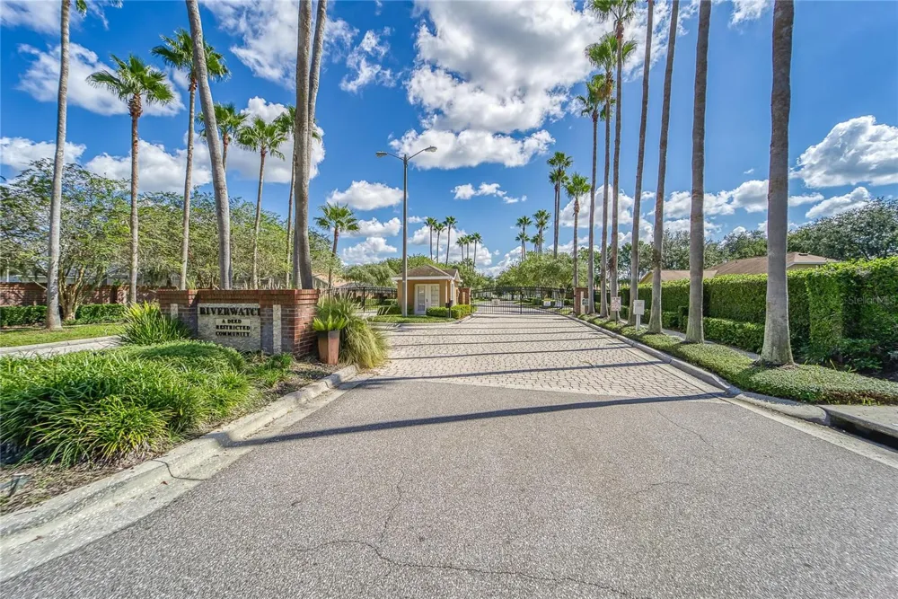 12519 RIVER BIRCH DRIVE Riverview, FL 33569