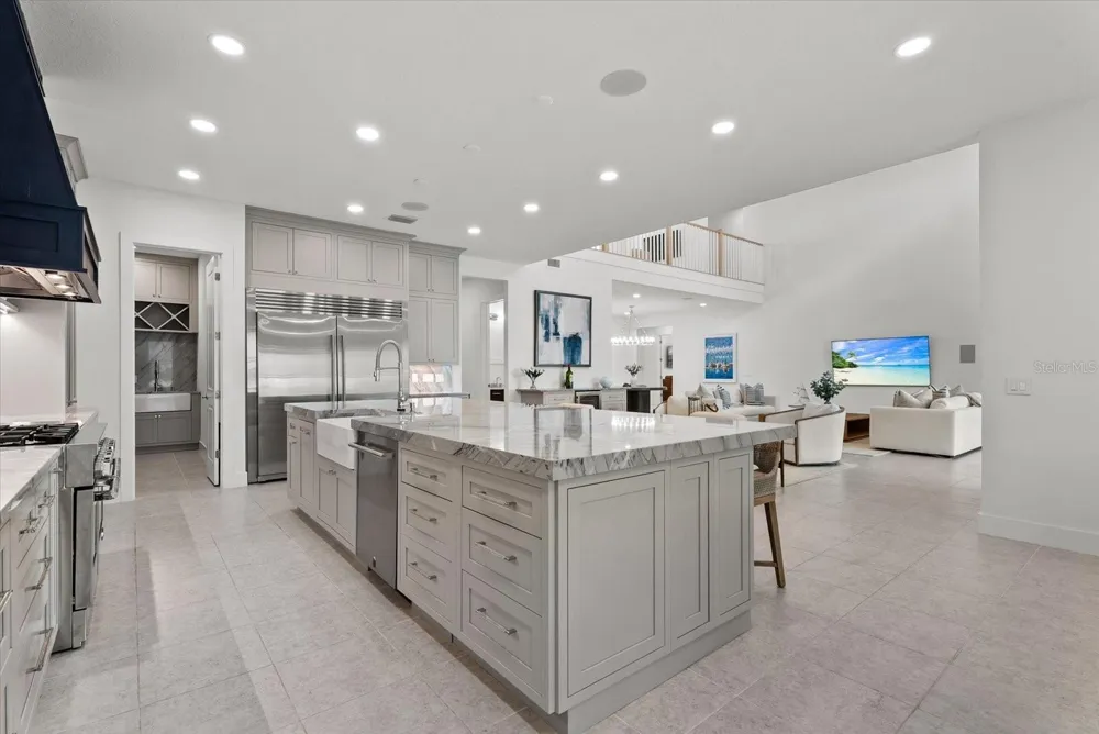 8129 NEVIS RUN Lakewood Ranch, FL 34202