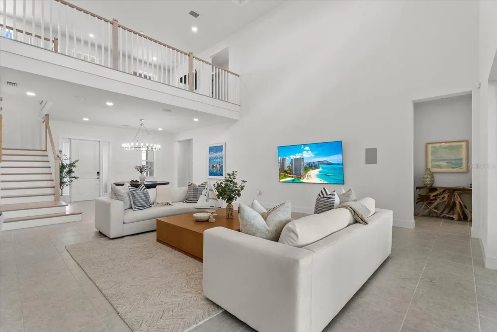 8129 NEVIS RUN Lakewood Ranch, FL 34202
