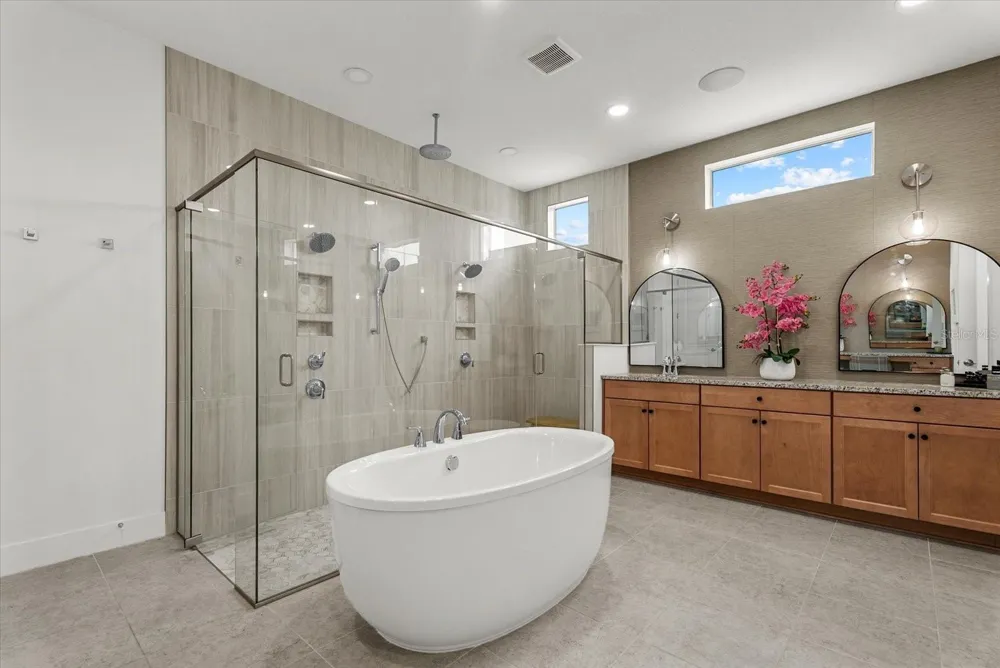 8129 NEVIS RUN Lakewood Ranch, FL 34202