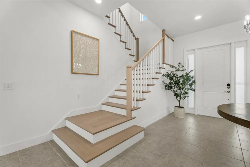 8129 NEVIS RUN Lakewood Ranch, FL 34202