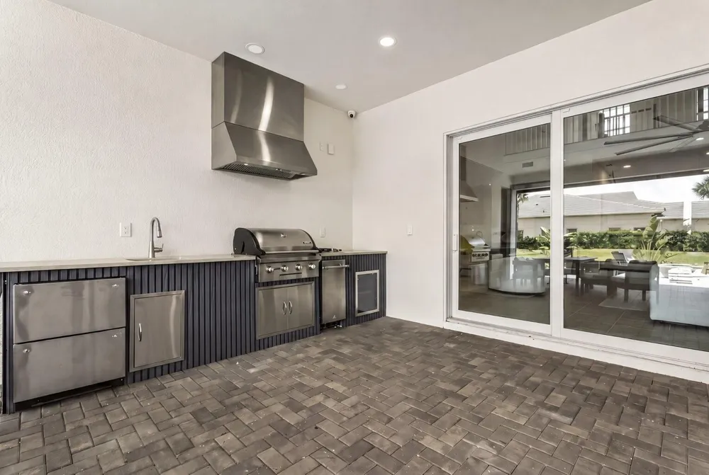 8129 NEVIS RUN Lakewood Ranch, FL 34202