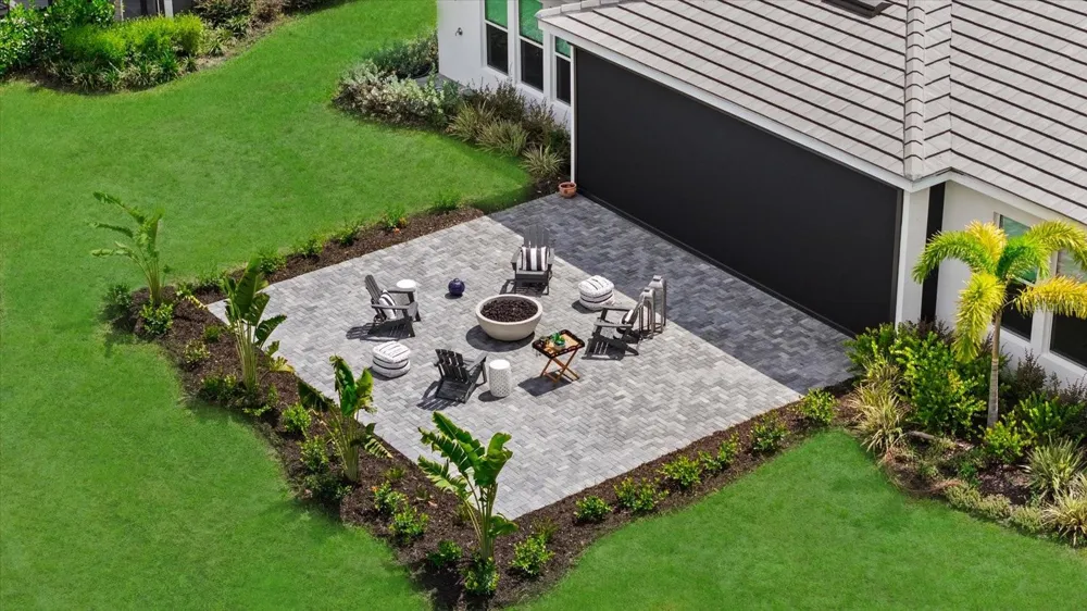 8129 NEVIS RUN Lakewood Ranch, FL 34202