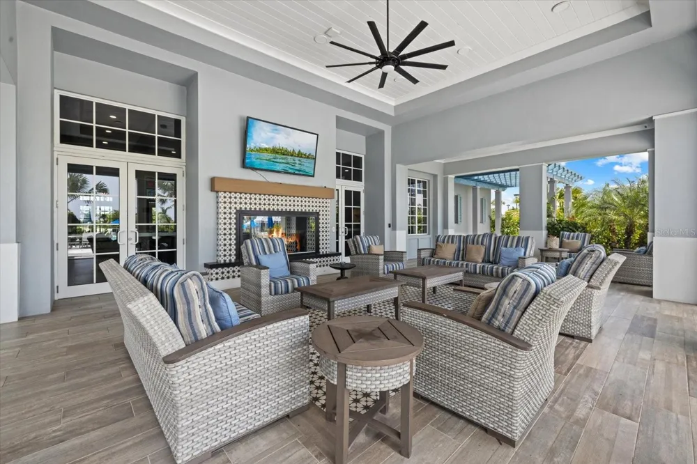8129 NEVIS RUN Lakewood Ranch, FL 34202