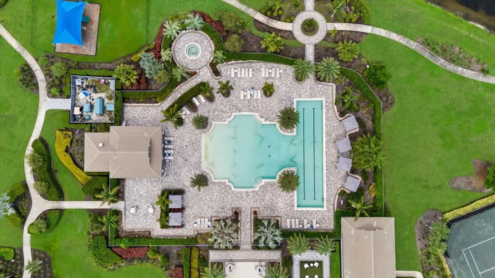 8129 NEVIS RUN Lakewood Ranch, FL 34202