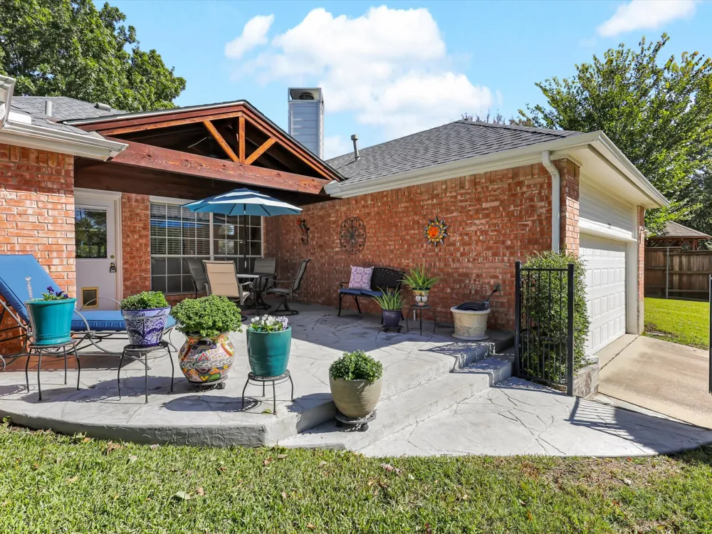 2307 Bristol Drive Carrollton, TX 75006