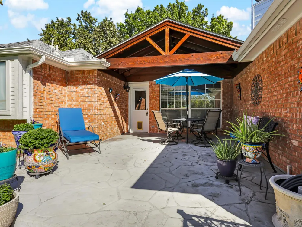 2307 Bristol Drive Carrollton, TX 75006