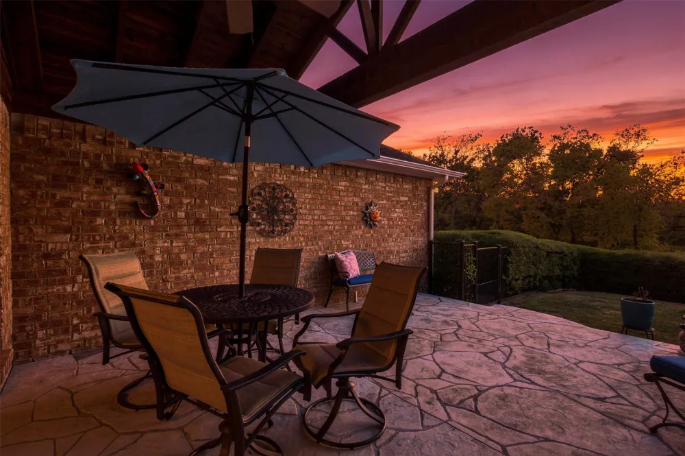 2307 Bristol Drive Carrollton, TX 75006