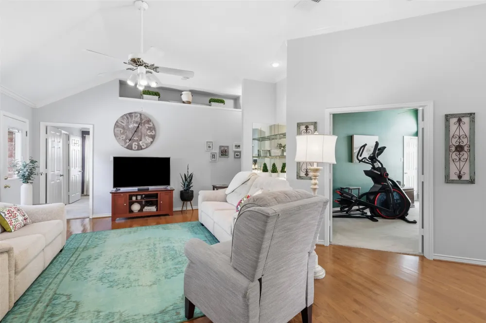 2307 Bristol Drive Carrollton, TX 75006