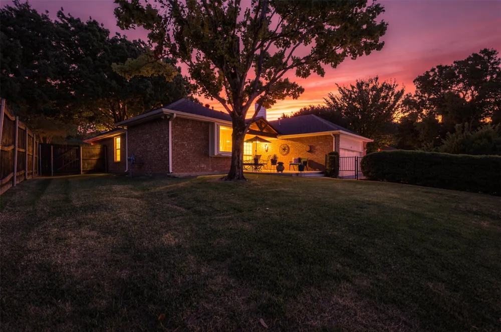 2307 Bristol Drive Carrollton, TX 75006