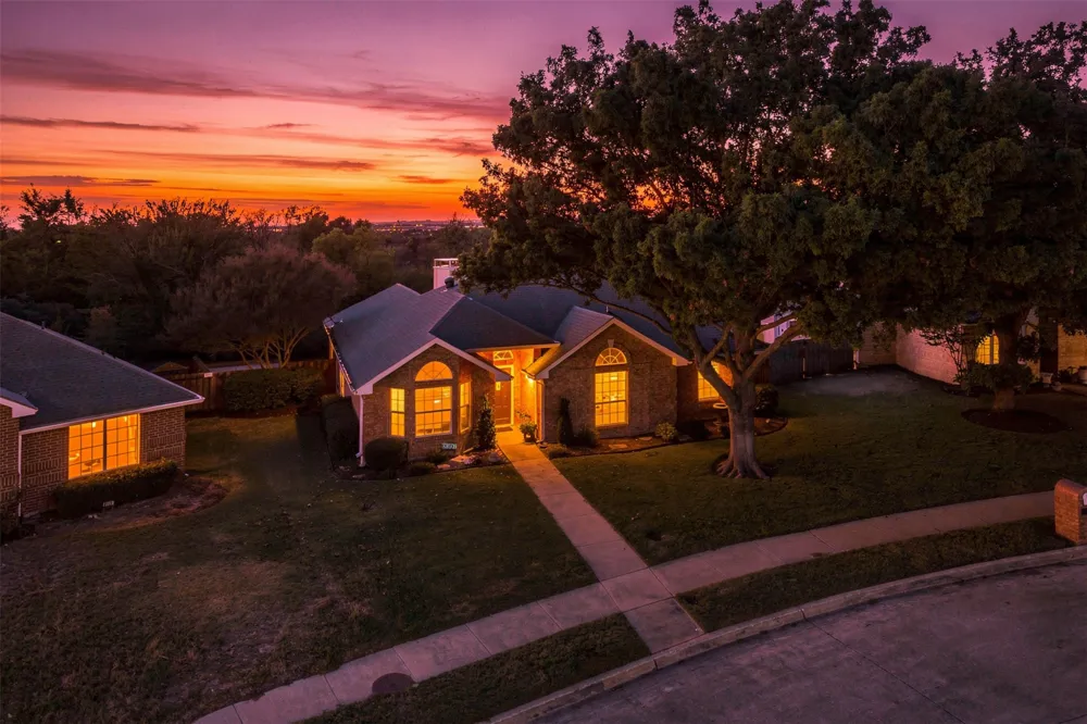 2307 Bristol Drive Carrollton, TX 75006