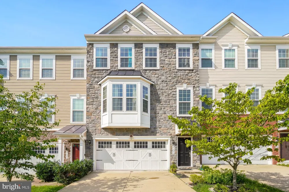 21521 WILLOW BREEZE SQUARE Ashburn, VA 20147