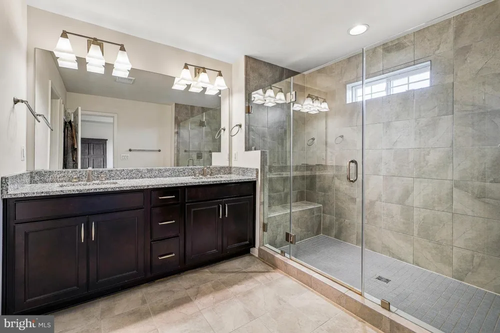 21521 WILLOW BREEZE SQUARE Ashburn, VA 20147