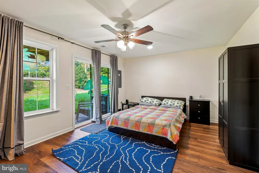 21521 WILLOW BREEZE SQUARE Ashburn, VA 20147