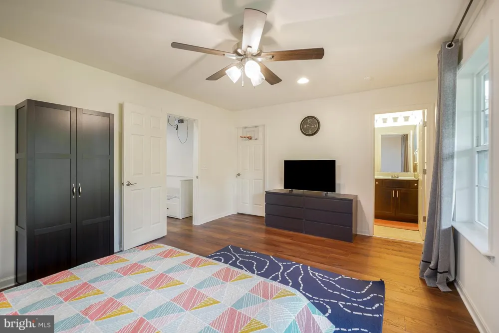 21521 WILLOW BREEZE SQUARE Ashburn, VA 20147