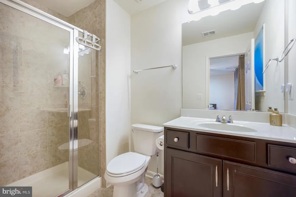 21521 WILLOW BREEZE SQUARE Ashburn, VA 20147