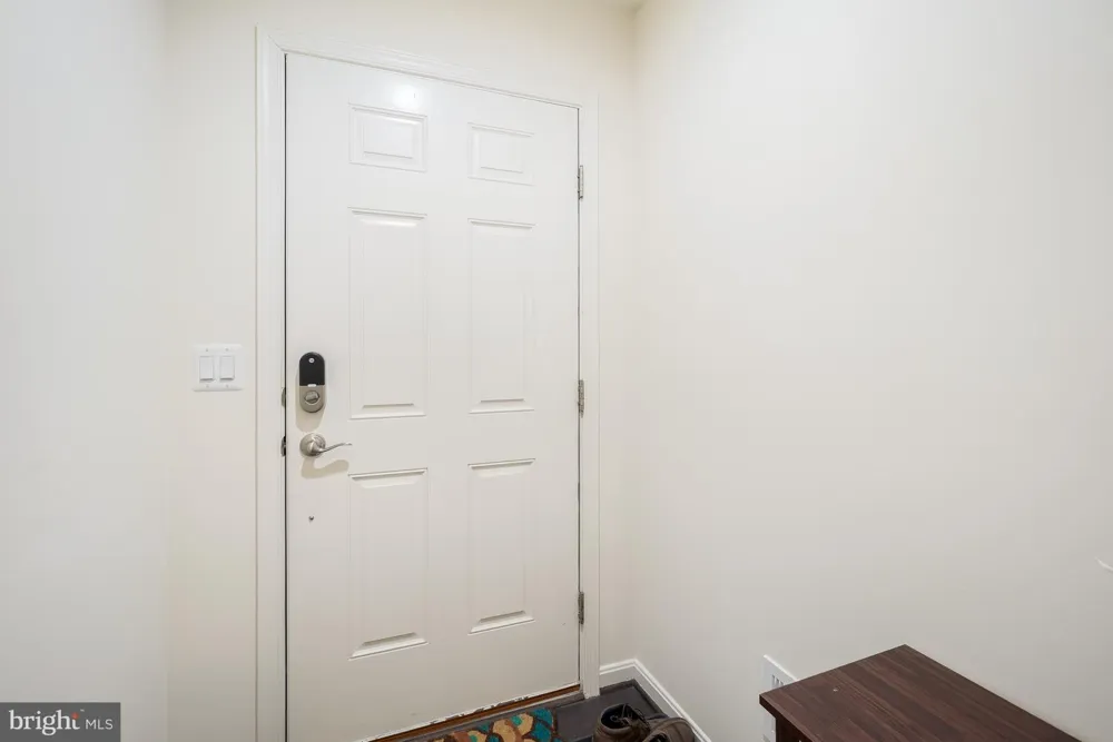 21521 WILLOW BREEZE SQUARE Ashburn, VA 20147